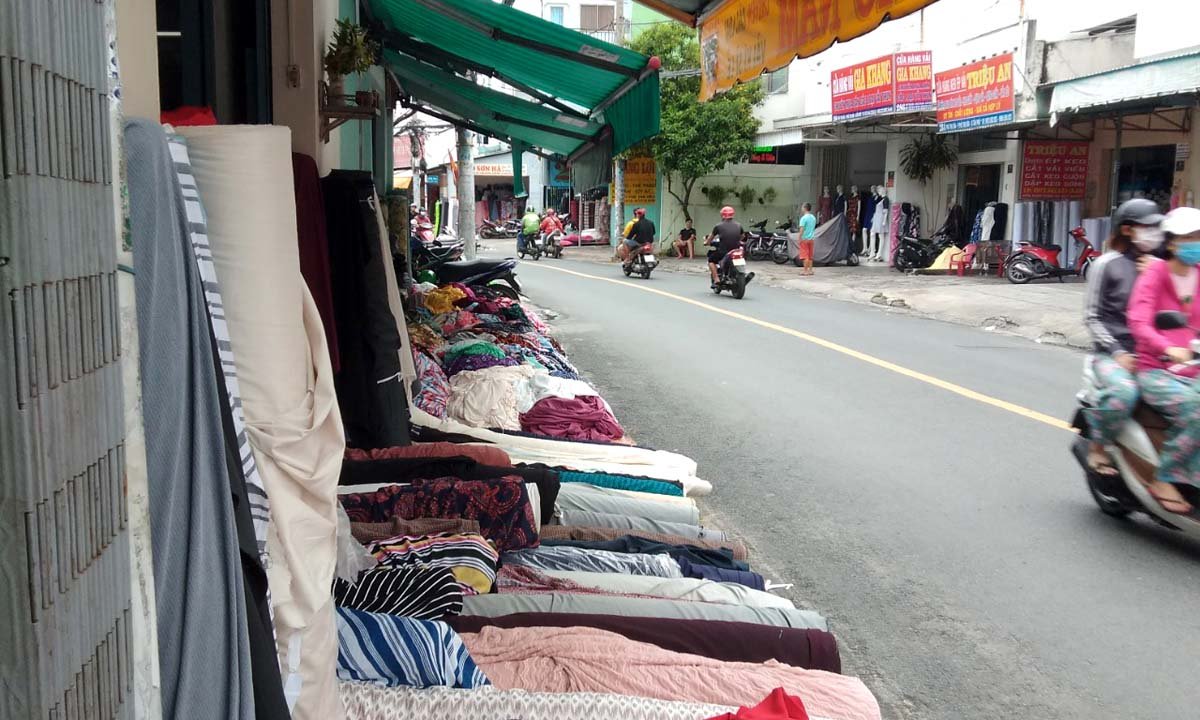 Chợ vải Phú Thọ Hòa - Chợ vải giá rẻ nhất ở TPHCM